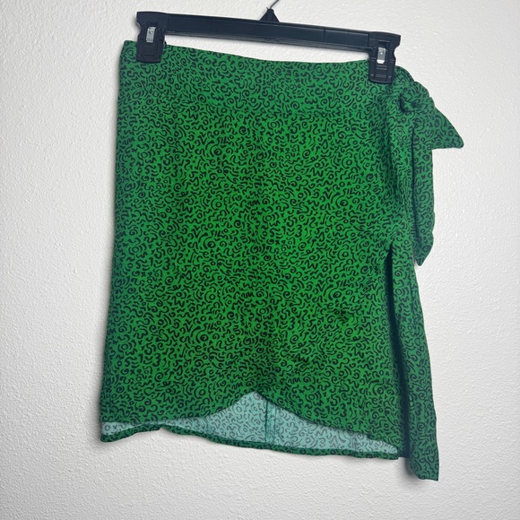Reformation Britta Skirt Jitterbug Green XS NWT Mini Wrap - Picture 3 of 4